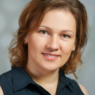 Evita Podoļeca - kora vadītāja, direktora vietniece