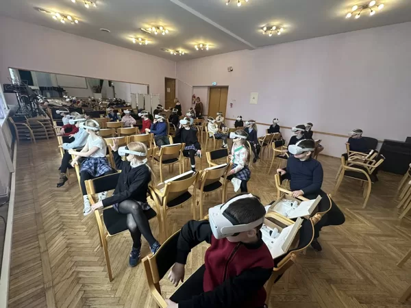 OPERETES RADOŠĀ LABORATORIJA
