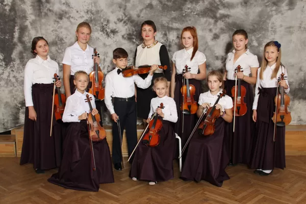 Vijolnieku ansamblis (ped.Elvīra Jakovļeva)