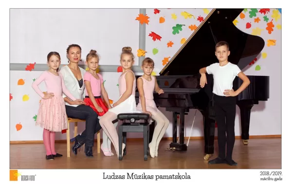 Deju programmas 1.klase. Pedagogs Oksana Štrauha.
