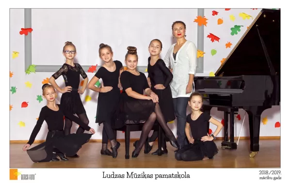Deju programmas 4.klase. Pedagogs Oksana Štrauha.