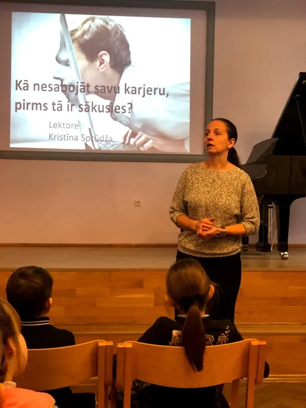 Kā nesabojāt savu karjeru, pirms tā ir sākusies?