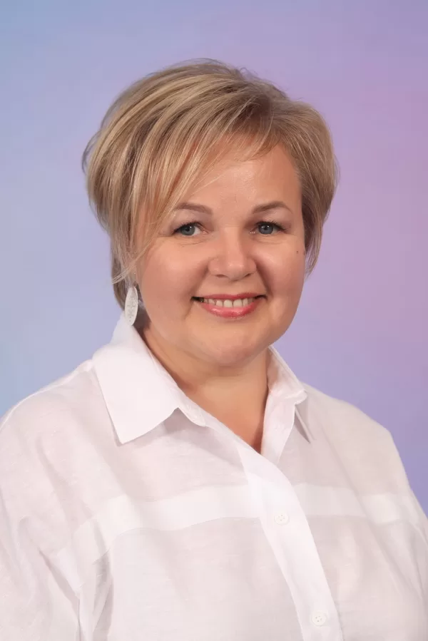 Dzintra Batņa - pagarinātās dienas grupas skolotāja
